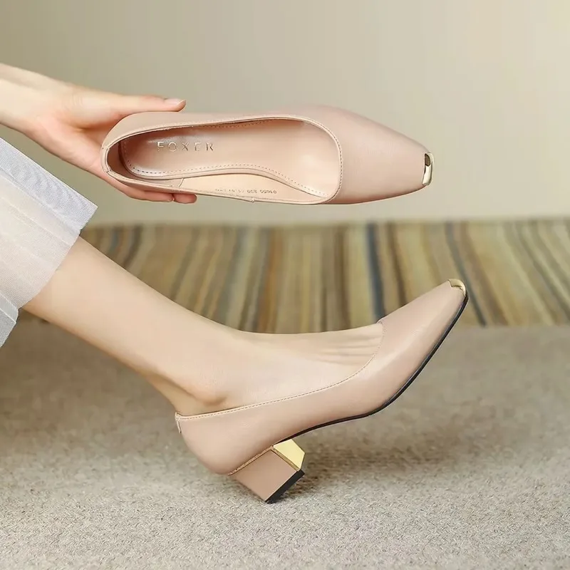 Modischer koreanischer Stil mit runder Spitze und dickem Absatz, lässig, große Größe, offene Zehen, einzelne Modeschuhe, bequemer mittlerer Absatz
