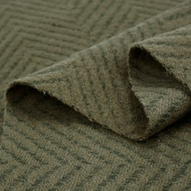 Autumn/Winter limited edition dark green herringbone jacquard wool cashmere fabric designer coat material
