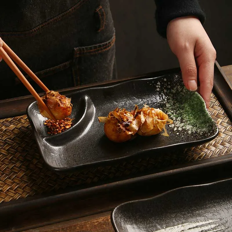 Plato de bola de masa de cerámica de estilo japonés, rectangular con plato de vinagre, plato de cerámica dividido, plato plano de carne a la parrilla