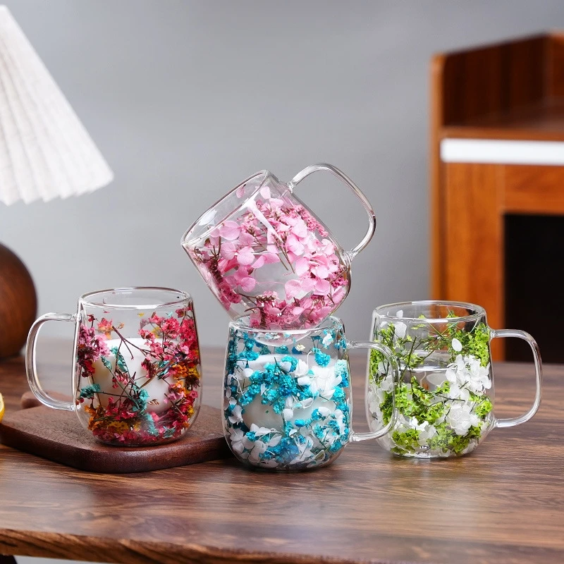 250 ml doppelwandiger Glasbecher mit Griff, wiederverwendbarer Kaffeebecher mit hohem Borosilikatgehalt, integriertes Blumenmuster für heiße und kalte Getränke