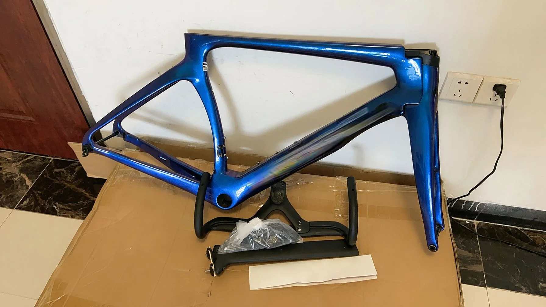 

2025 style ud glossy deep blue chameleon color bicycle carbon frame bb right S5 road bike frame+handlebar 48 51 54 56 58cm
