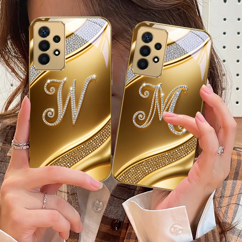 Wunderschöne Buchstaben "M W" für Samsung A73 A72 A71 A42 A56 A55 A54 A53 A52s A52 A51 A36 A35 A34 A33 A32 A16 Goldene Glas-Handyhülle