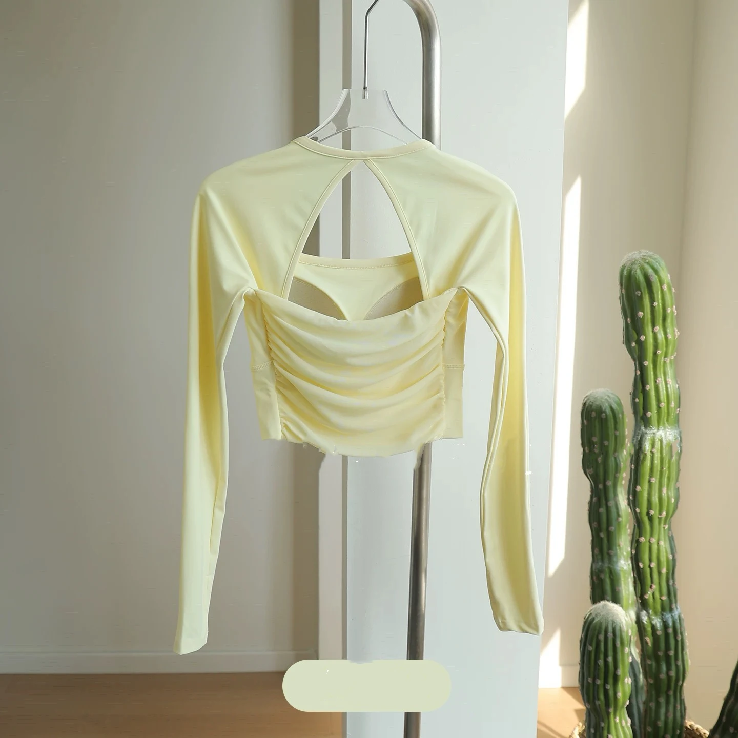 Langarm-Sporttop für Damen mit Brustpolstern, Yoga-Bekleidung, Fitnesskleidung für Pilates-Training, Laufbekleidung – Detail 15