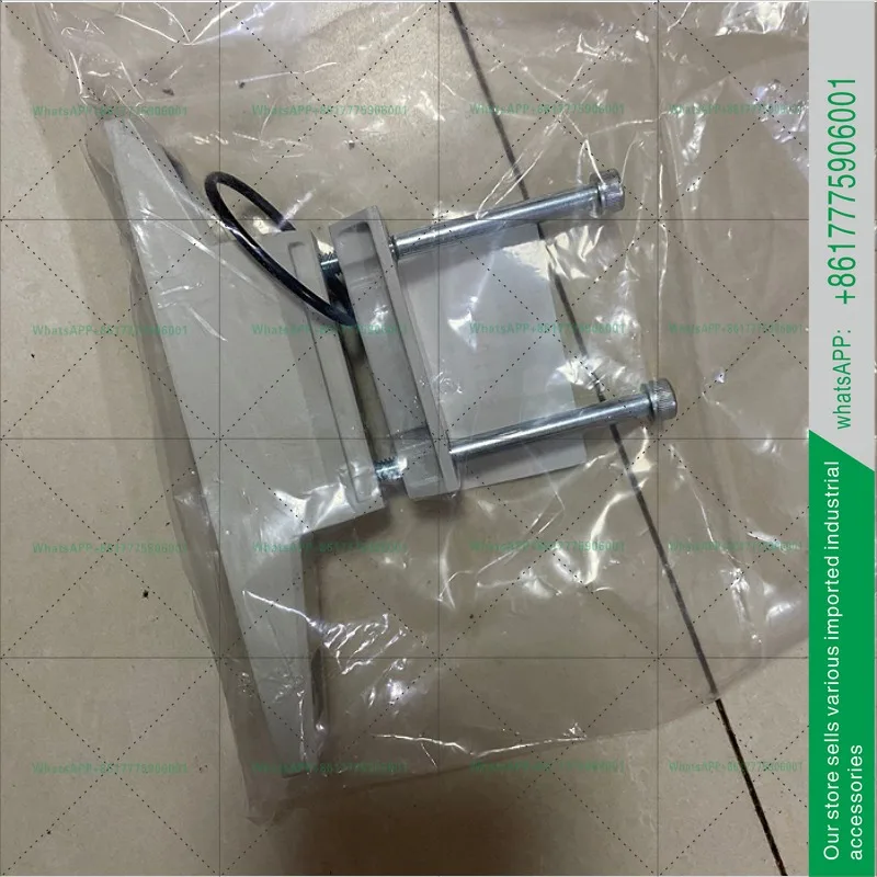 Original CKD Filter Pressure Reducing Valve Bracket Connector B110-W B310-W B410-W B810-W
