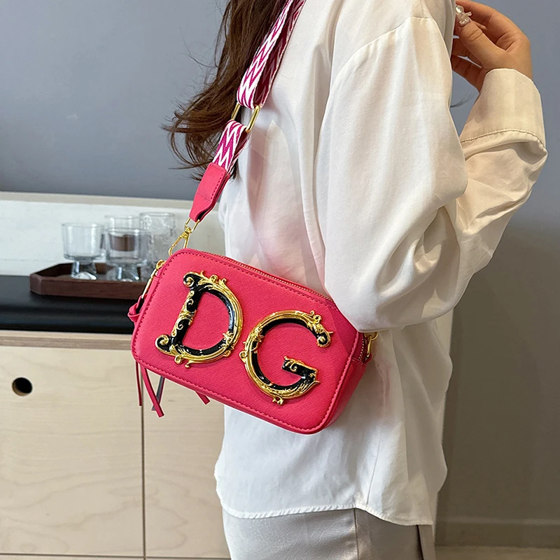 

Efficient Shoulder Bag Suitable for Commuting Work Travel Premium PU Material Multiple Pockets Trendy