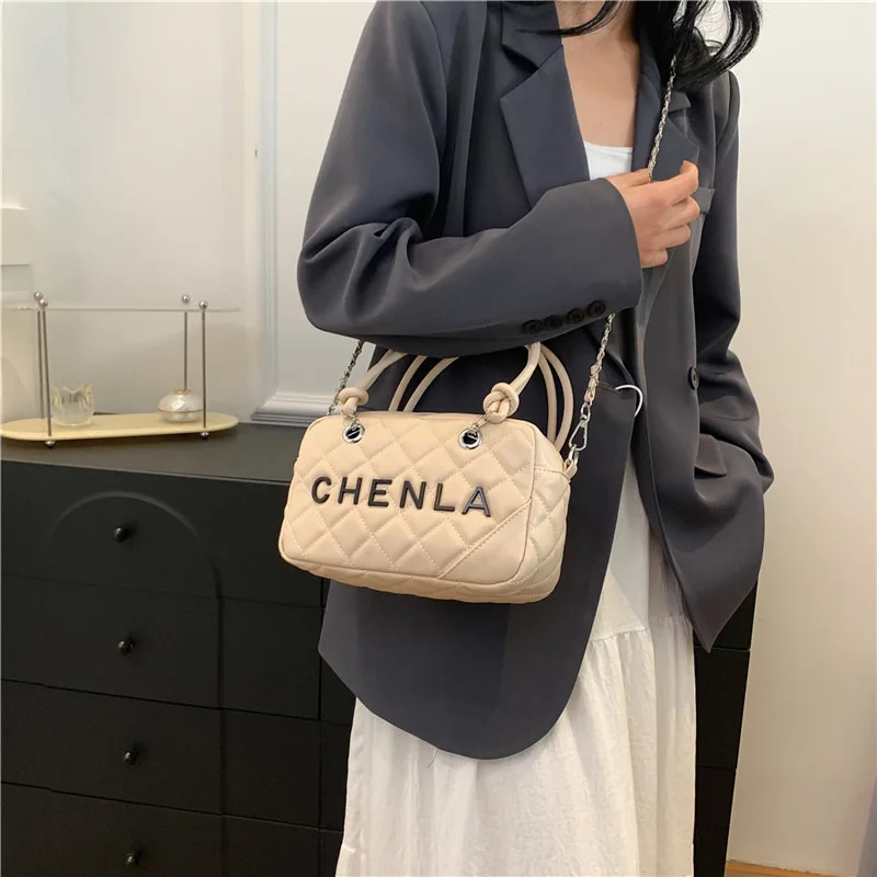 

2025 New! Premium Xiaoxiangfeng Handbag with Diamond Embroidery Thread - Letter Chain Messenger Bag for Trendy Women