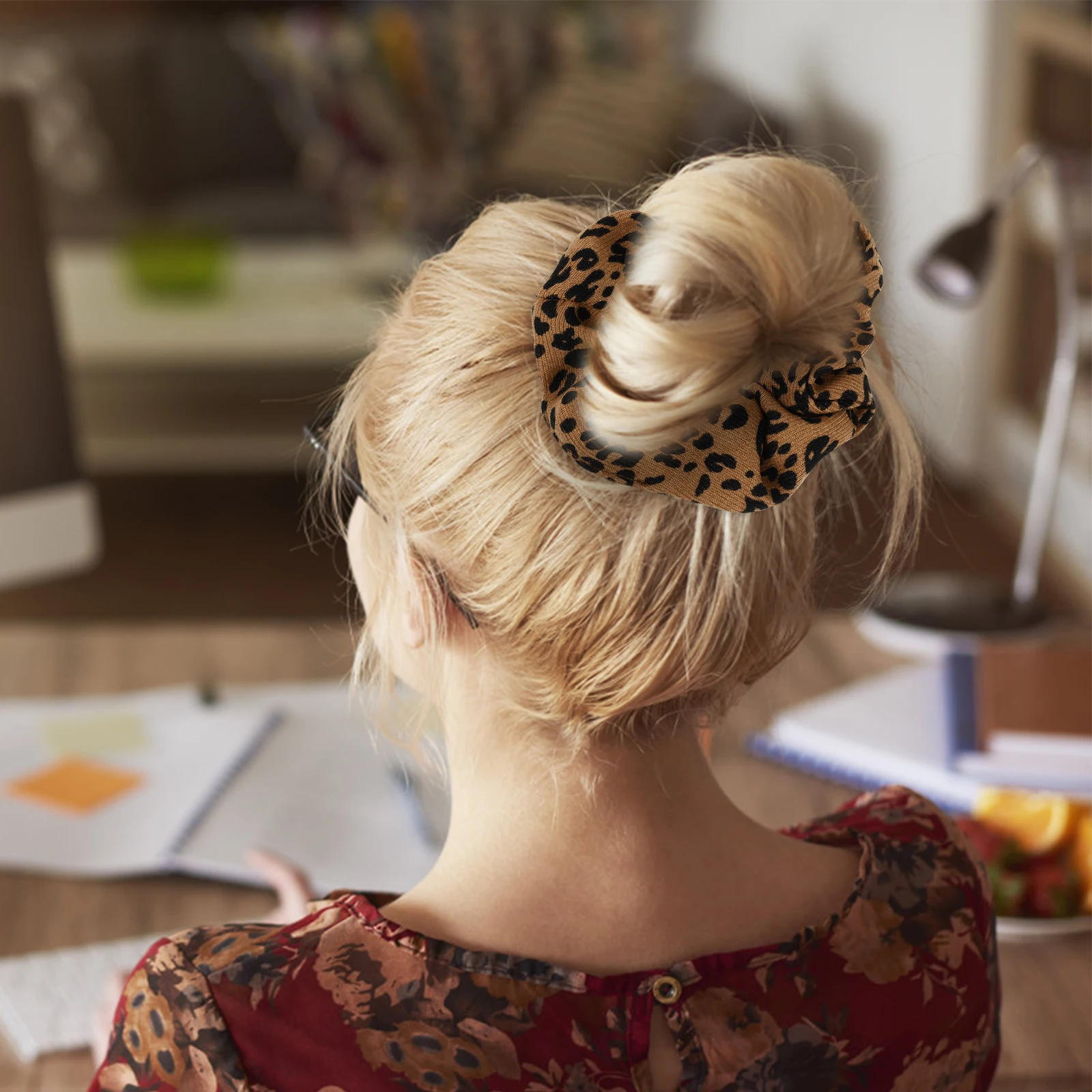 

6pcs Leopard Print Scrunchy Elastic Ties Stylish Animal Pattern Ponytail Holder for Women Durable Hair Ropes Party Daily Decor