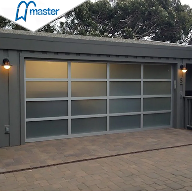 

Автоматические гаражные ворота из стекла и черного алюминия для дилеров