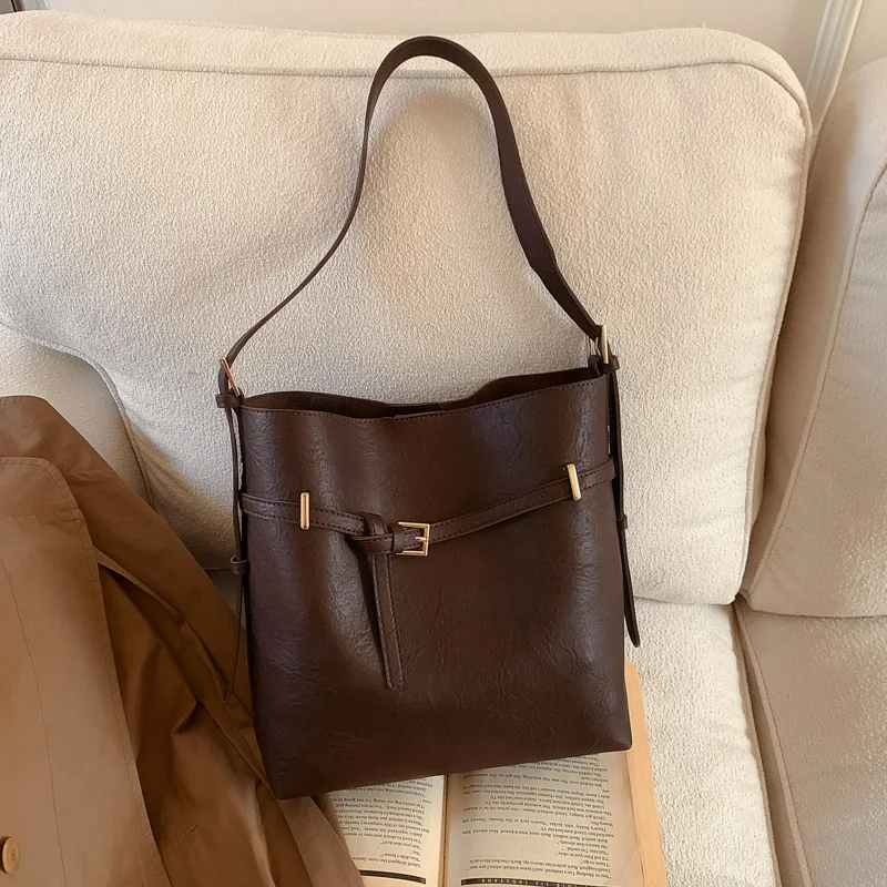 

Зимняя винтажная большая сумка 2025 года, минималистичная женская сумка через плечо, просторная пригородная сумка через плечо, роскошная сумка «день-ночь», текстурированная