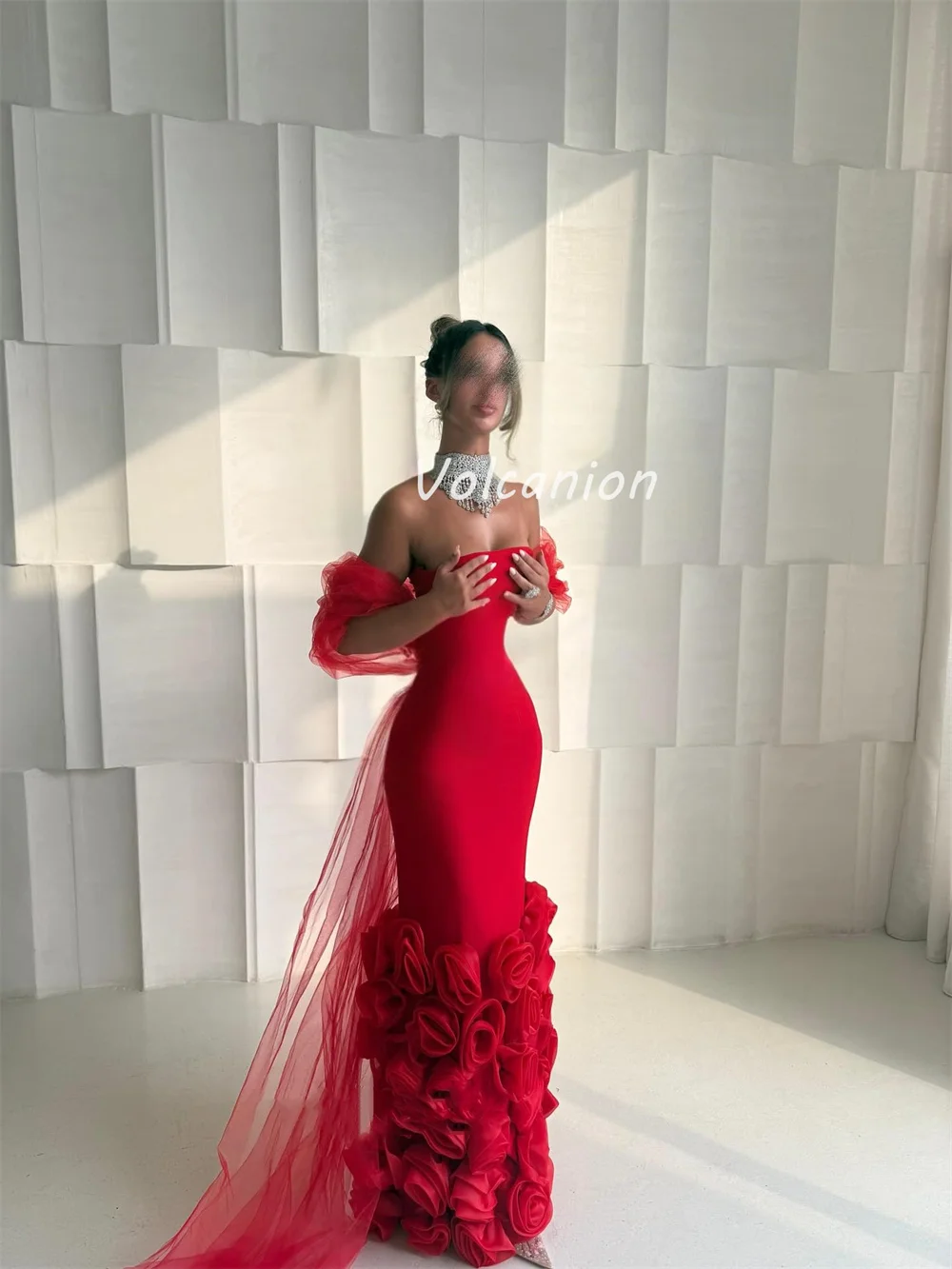 Aangepaste hoge kwaliteit ingewikkelde jersey handgemaakte bloemplooi kolom off-the-shoulder lange jurken op maat gemaakte gelegenheidsjurken