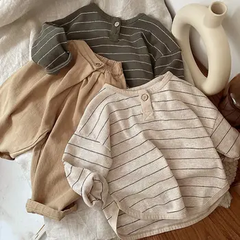 Manga comprida camiseta de algodão com estampa listrada para menino e menina, roupas da moda para o outono