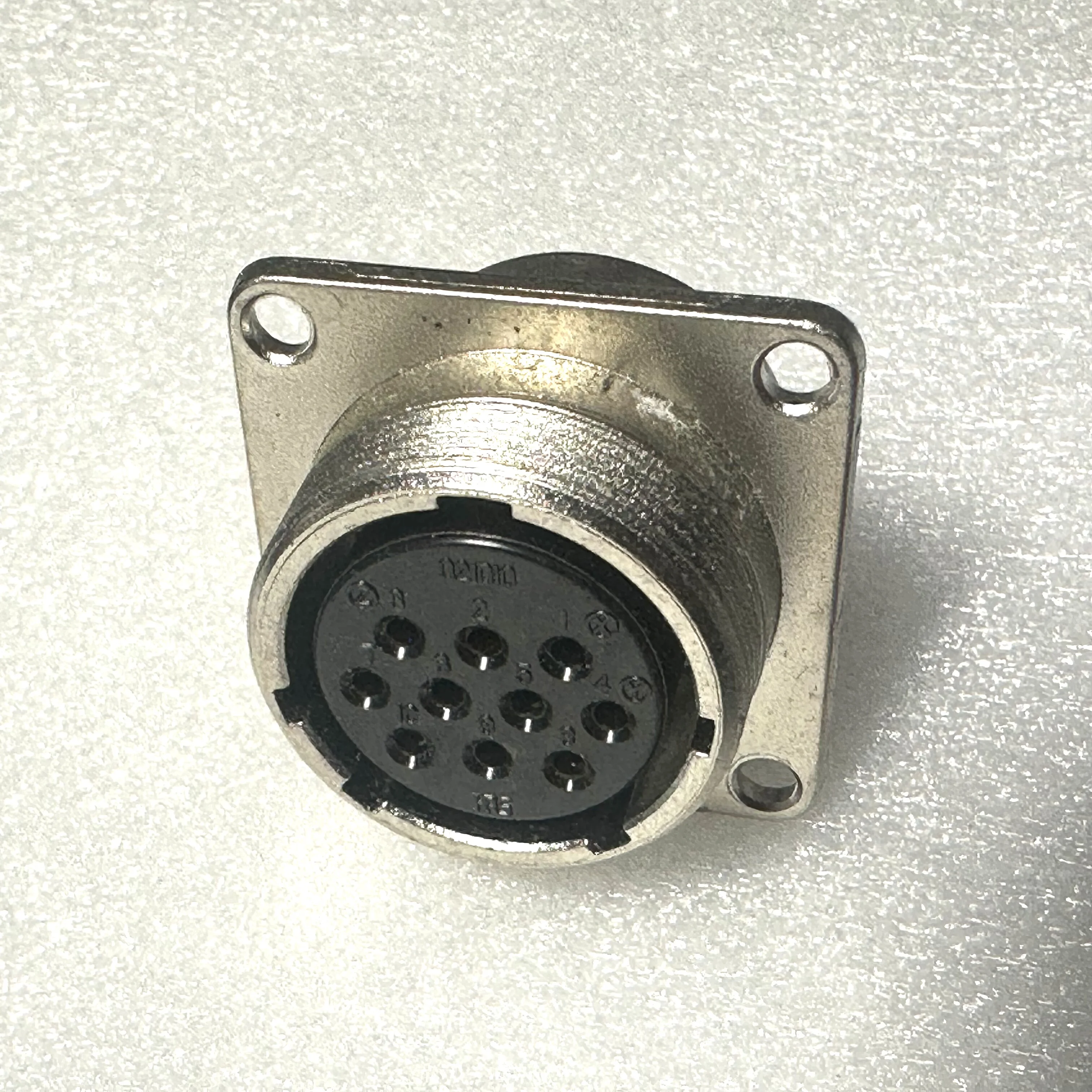 Used 10-Core Aviation Plug Connector Second Hand Industrial Electrical Connection Accessories Fully Tested