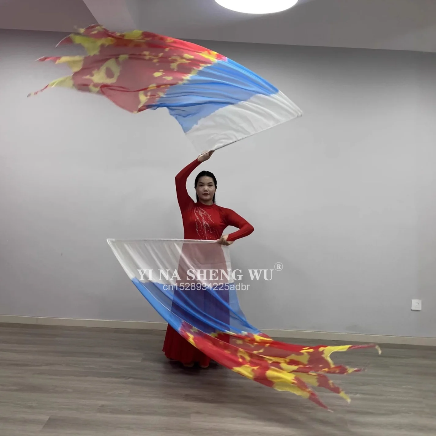 1 paire d'accessoires de danse de drapeau d'éloge, écharpe de drapeau de culte, teinture par nouage multicolore avec bâton télescopique, spectacle de réunion sportive
