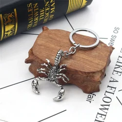 1Pc Retro Scorpion Keychain Necklace Gothic Cool Animal Men's Pendant Keychain Personalized Punk Style Jewelry Gift Halloween