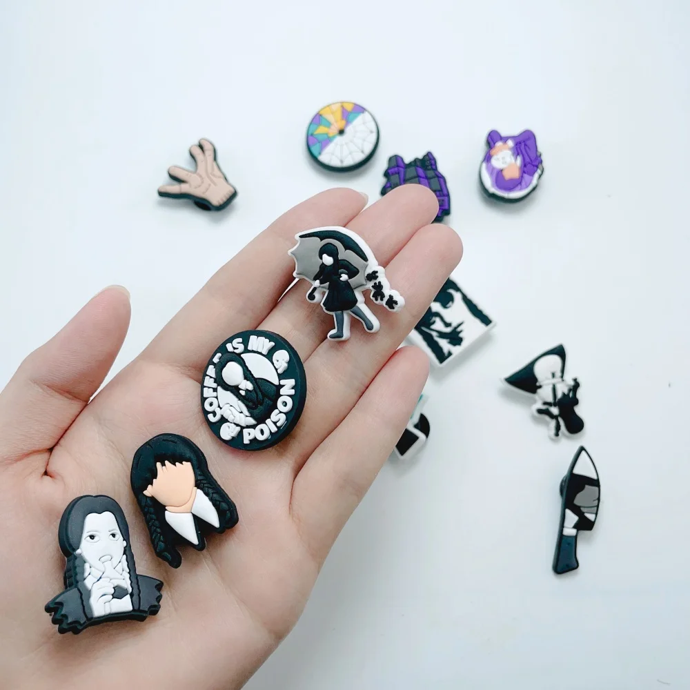 16Pcs Horror Movie Shoe Charms, Black Shoe Decoration Charms, Accessories For Shoes, Bracelet, Wristband, Party, Holiday