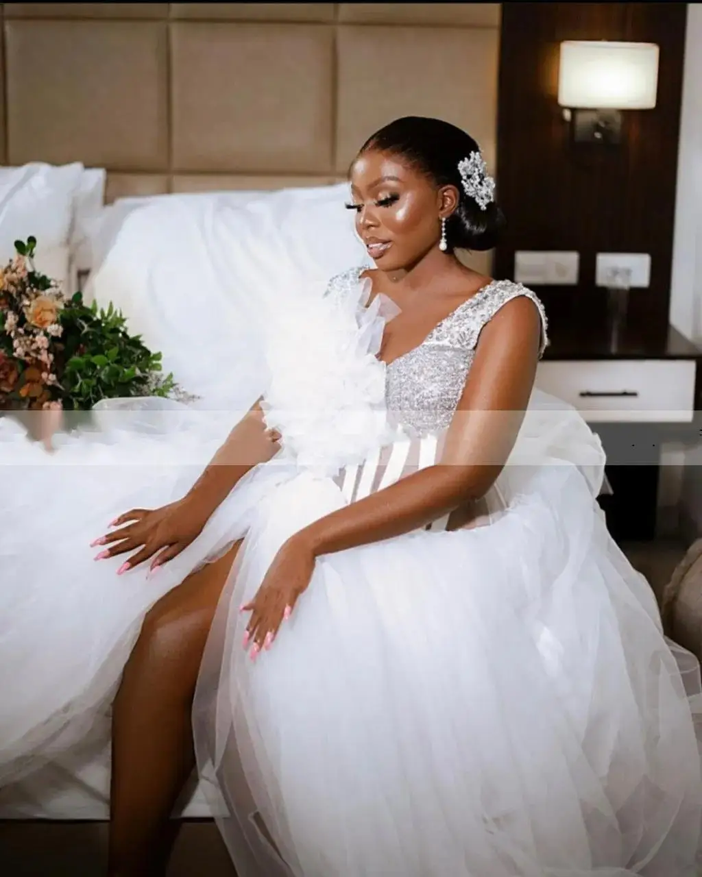 Robe de Mariée Transparente à Paillettes de Rotterdam Personnalisée, Avec Fente Latérale en Fleurs Faites à la Main, Ligne A Africaine, Grande Taille, pour les Patients