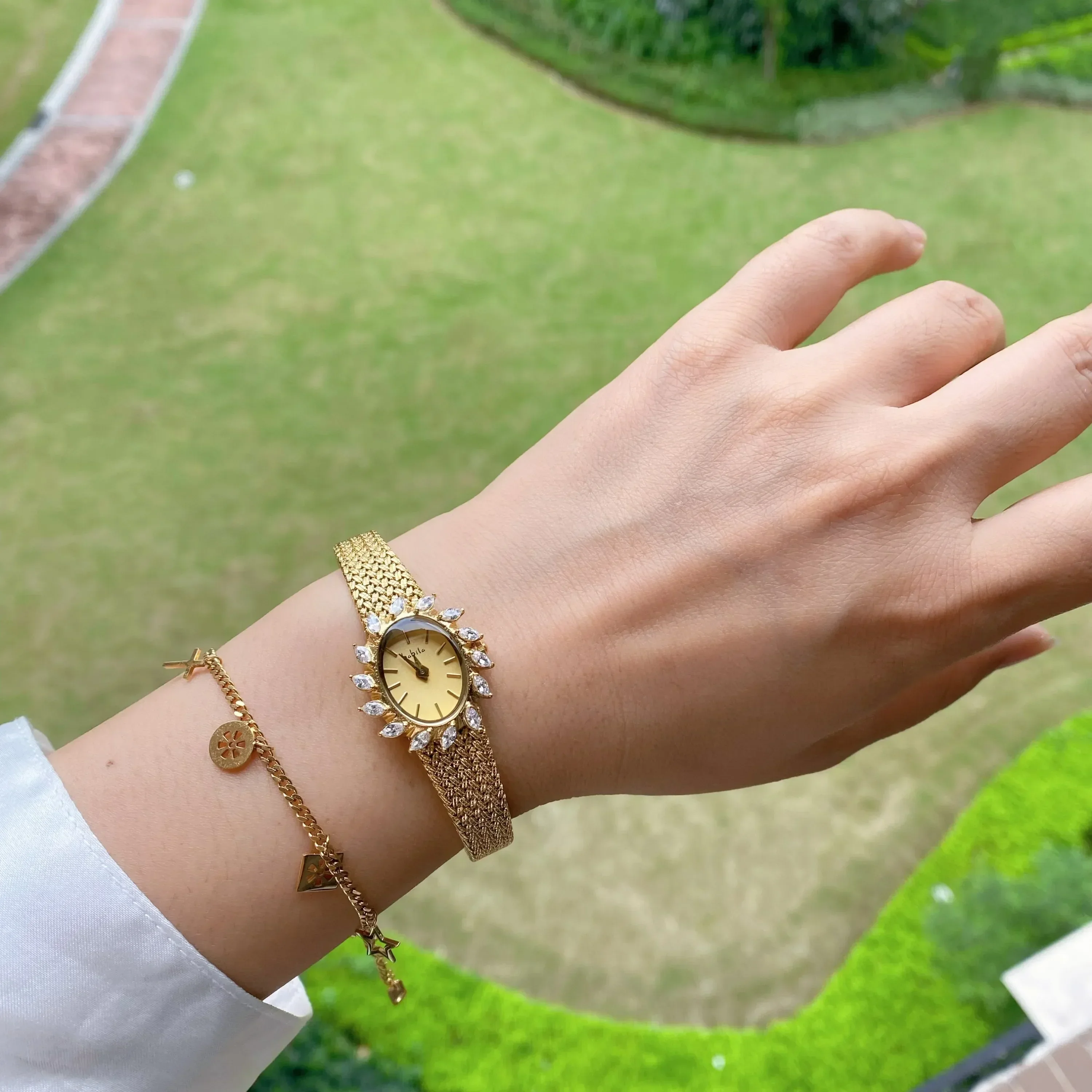 2024 orologio da donna Diamond Vintage Luxury Elegant Gifts to Lovers cinturino in ottone placcato oro 24K quarzo di alta qualità