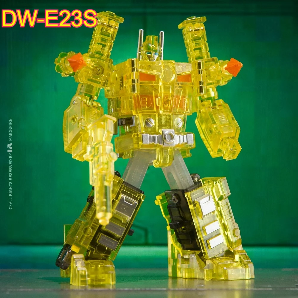 

Dr. Wu DWE23S DW-E23S Tactical Commander Ultra Ma gnus (Yellow Transparent Version) - Micro-Scale Transformable Mecha Toy