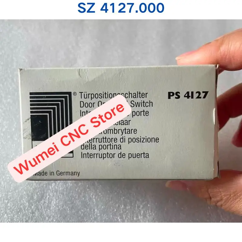 

Brand new inventory limit switch SZ 4127.000 PS 4127