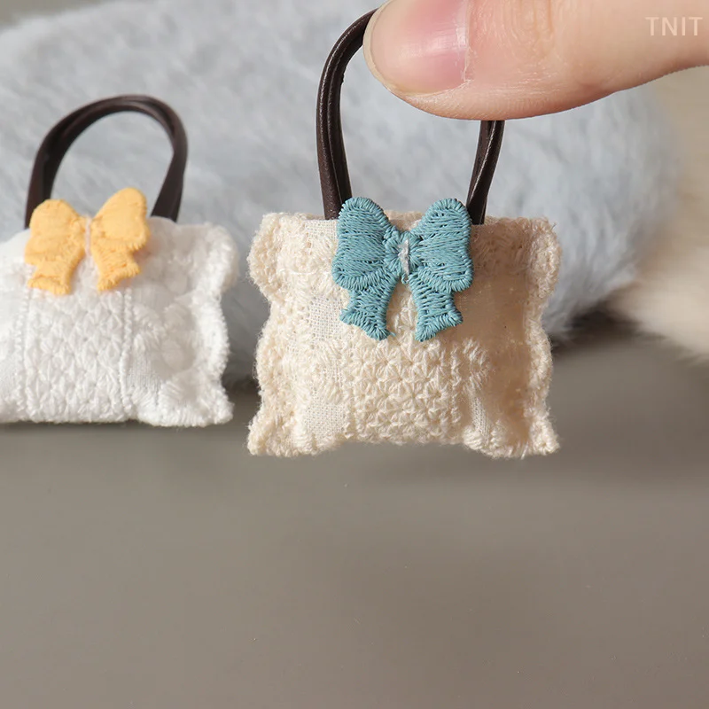 

[J] 1Pcs DIY Scene Accessories Craft Sewing Goods 1:12 Mini Dollhouse Handbag Model Realistic Bowknot Crossbody Bag Decoration