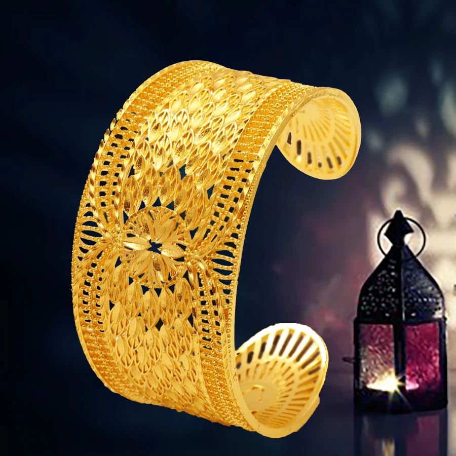 1PCS Middle East 24K gold-plated hollowed out moon shaped bracelets, Dubai, wedding gift for European and American women