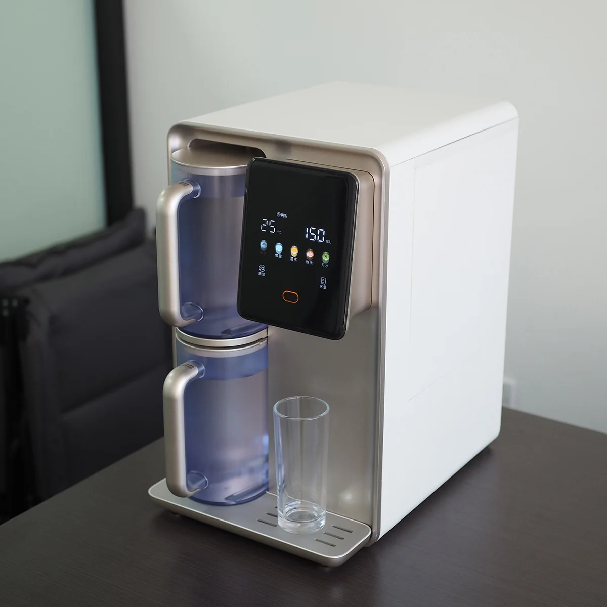 Countertop Household Water Purifier for Kitchen Use Alkaline Water Filter with Instant Hot Water Function