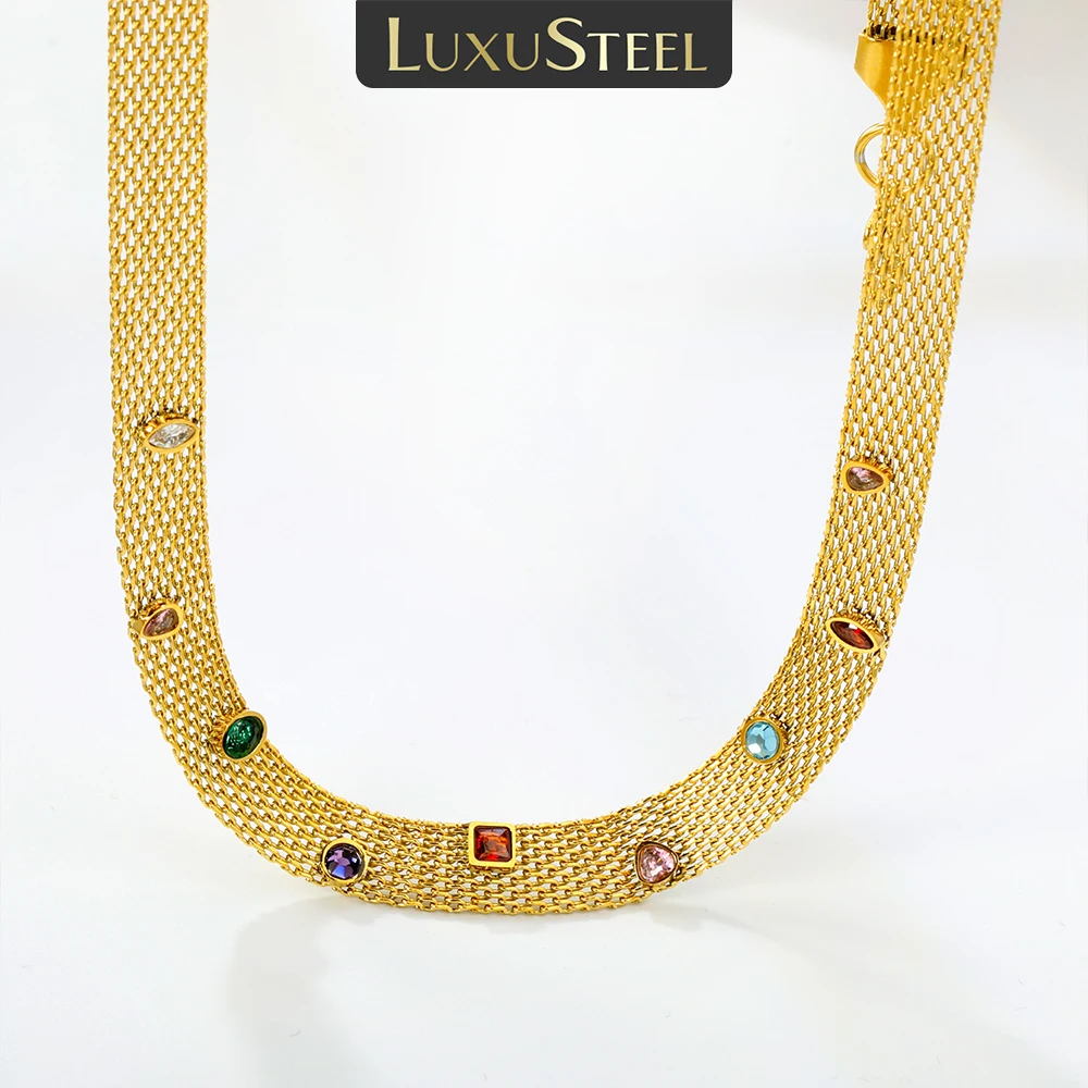Image of LUXUSTEEL Goldener Anhänger mit kubischem Zirkonia im breiten Stil für Männer und Frauen, Edelstahl, hübscher Anhänger, Halskette, Kette, Schmuck, Geschenk