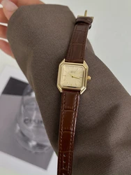Montre-bracelet carrée en cuir noir pour femme, montre à quartz, petit cadran, cadeau de mode pour femme, marque supérieure, luxe