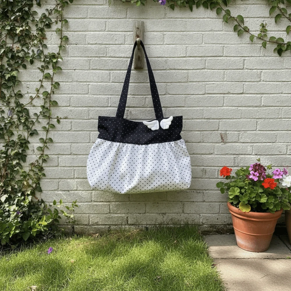 Fashion Large Capacity Polka Dot Tote Bag Wing Decor Polka Dot Cloth Handbag Lightweight Wing Decor Shoulder Bag Daily Use