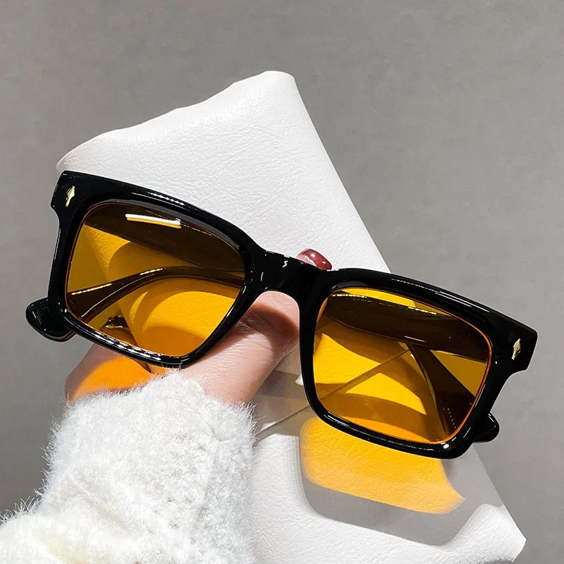 Modische Quadratische Sonnenbrille für Damen Bunte Gläser Schwarzer Rahmen Sonnenbrille für Herren Streetstyle mit Metallscharnier