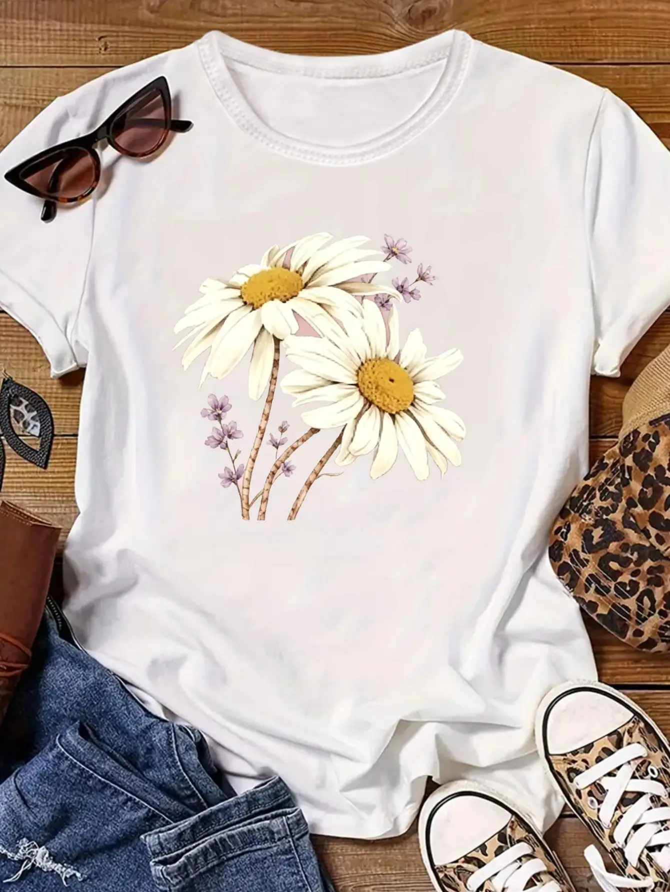 Fresh Daisy Print Women's White Round Neck Short Sleeve Printed T-Shirt Suitable for All Seasons Casual Gatherings New Fashion