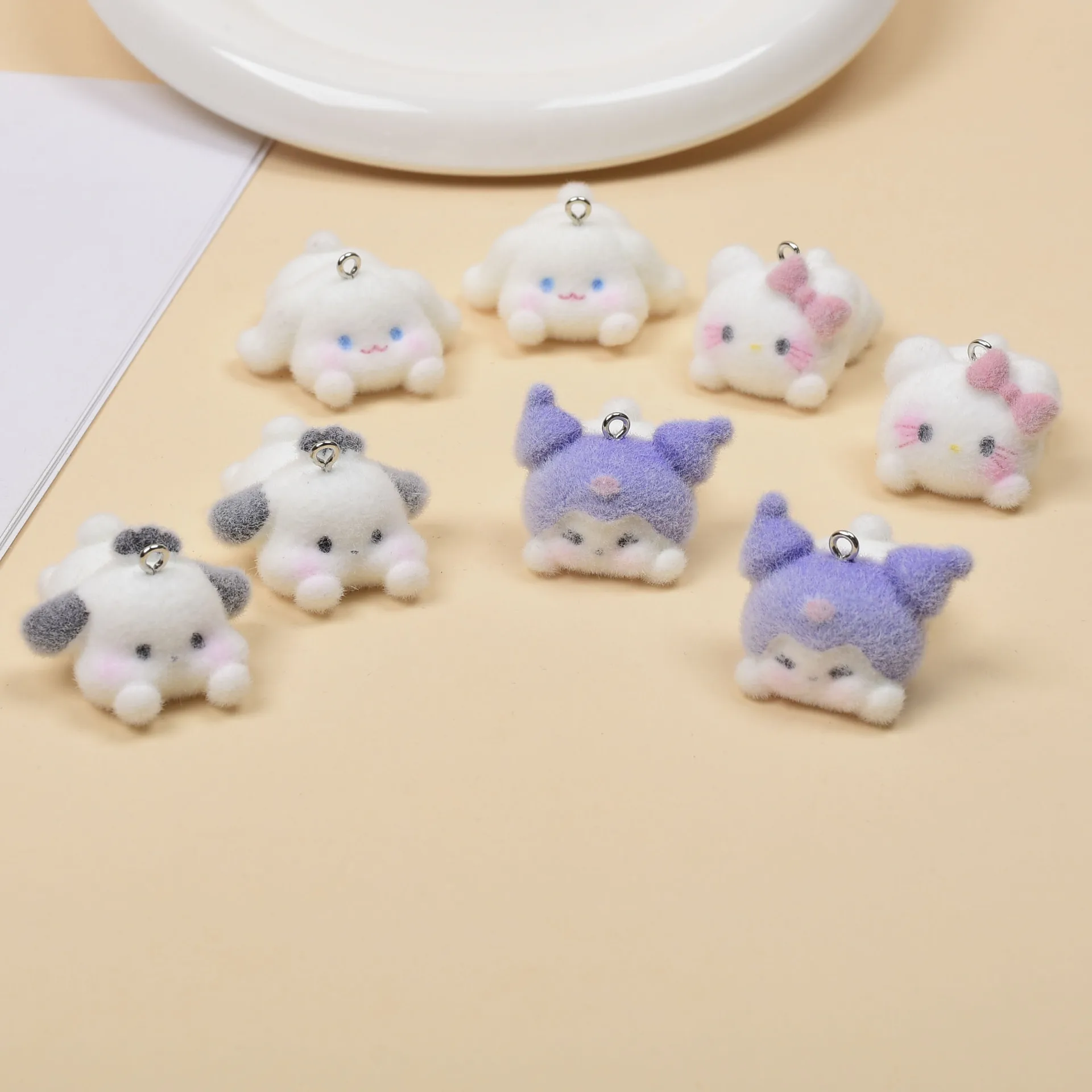 

20pcs 3D Flocking Resin Cute Crawl Animal Doll Cartoon Charms For Keychain Necklace Earnings Making DIY Jewelry Accessories