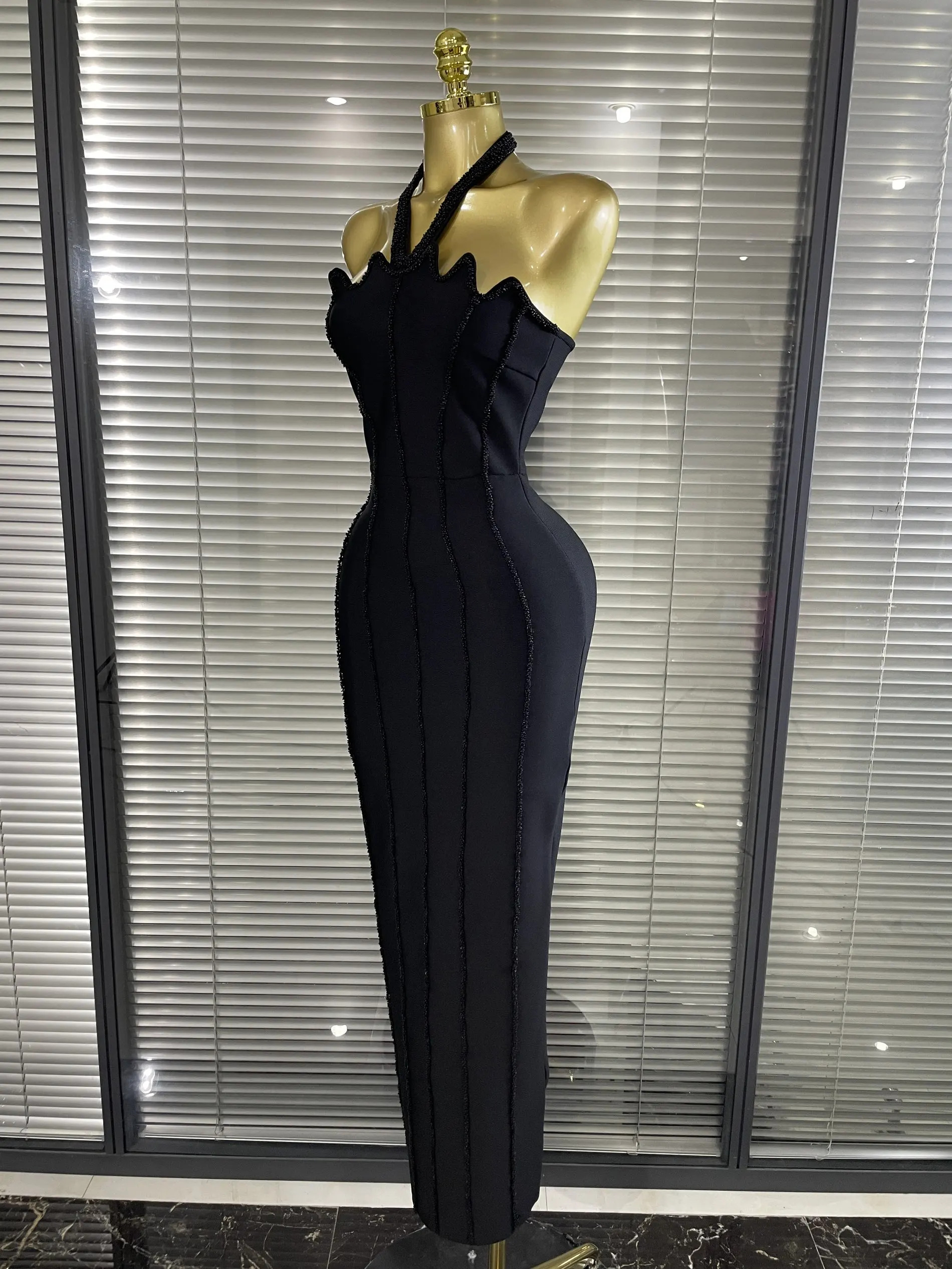 Robe longue moulante noire à perles pour femme, sexy, dos nu, style bandage, élégante pour soirée, cocktail ou bal de promo