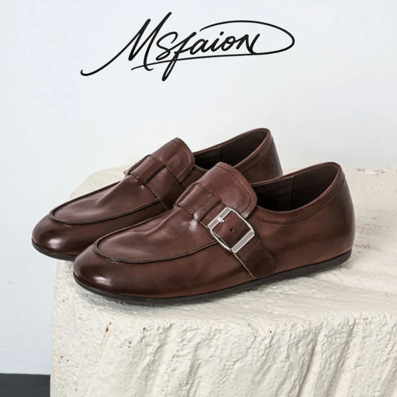 

Новые женские лоферы из натуральной кожи 2026 года: на массивной подошве, мягкие, удобные, нескользящие, с круглым носком, на пряжке, без застежек, для офиса, высокое качество