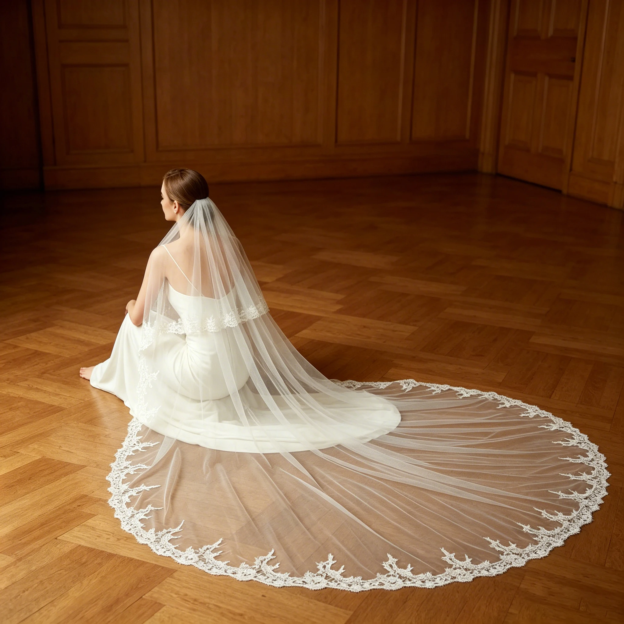 2-tier Bridal Veil Scalloped Lace Edge White/Ivory Soft Tulle Dress Accessory with comb for Brides Church Party Headpiece G112