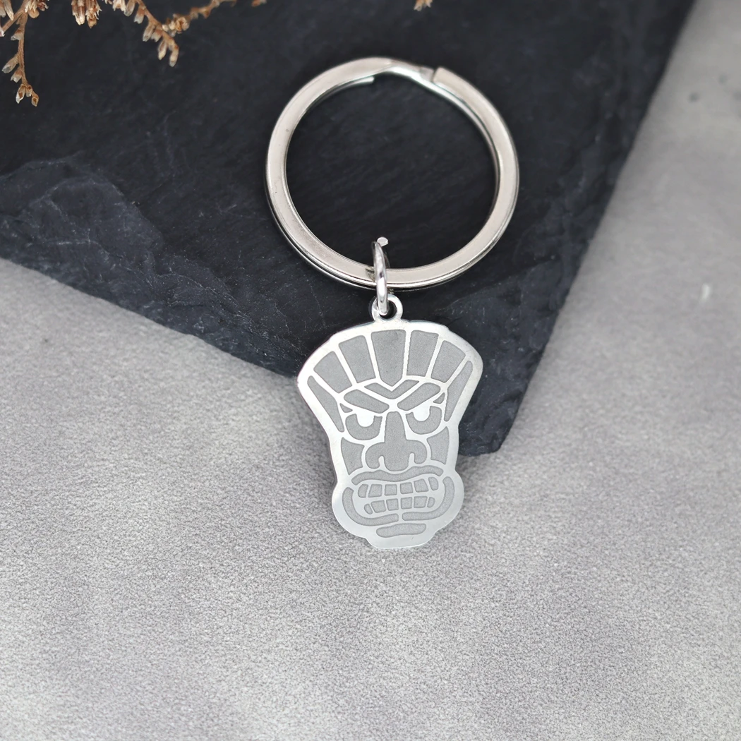 QIMING Custom Name Keychains Women Tiki Mask Hawaii Luau Punk Key Ring Stainless Steel Jewelry Engraved Keyring Men Gift