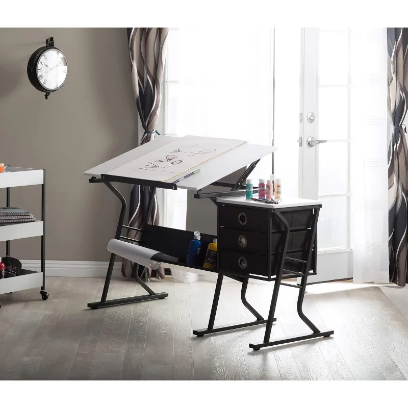 Eclipscentrum, Zwart Met Wit