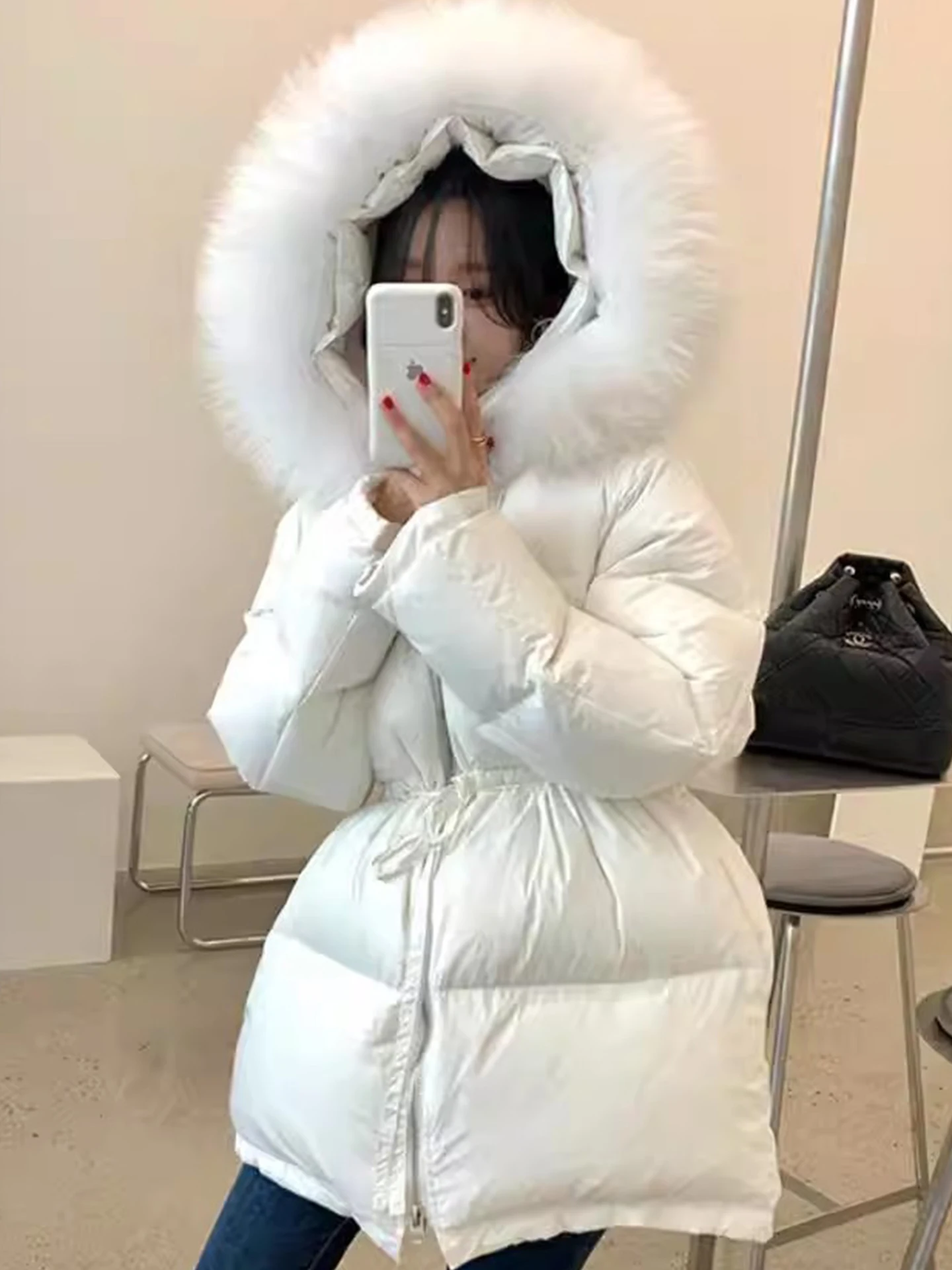 

Женская хлопковая куртка Soft Wind с большим меховым воротником и капюшоном, однотонная, осенне-зимняя, с завязками на талии, средней длины, приталенная