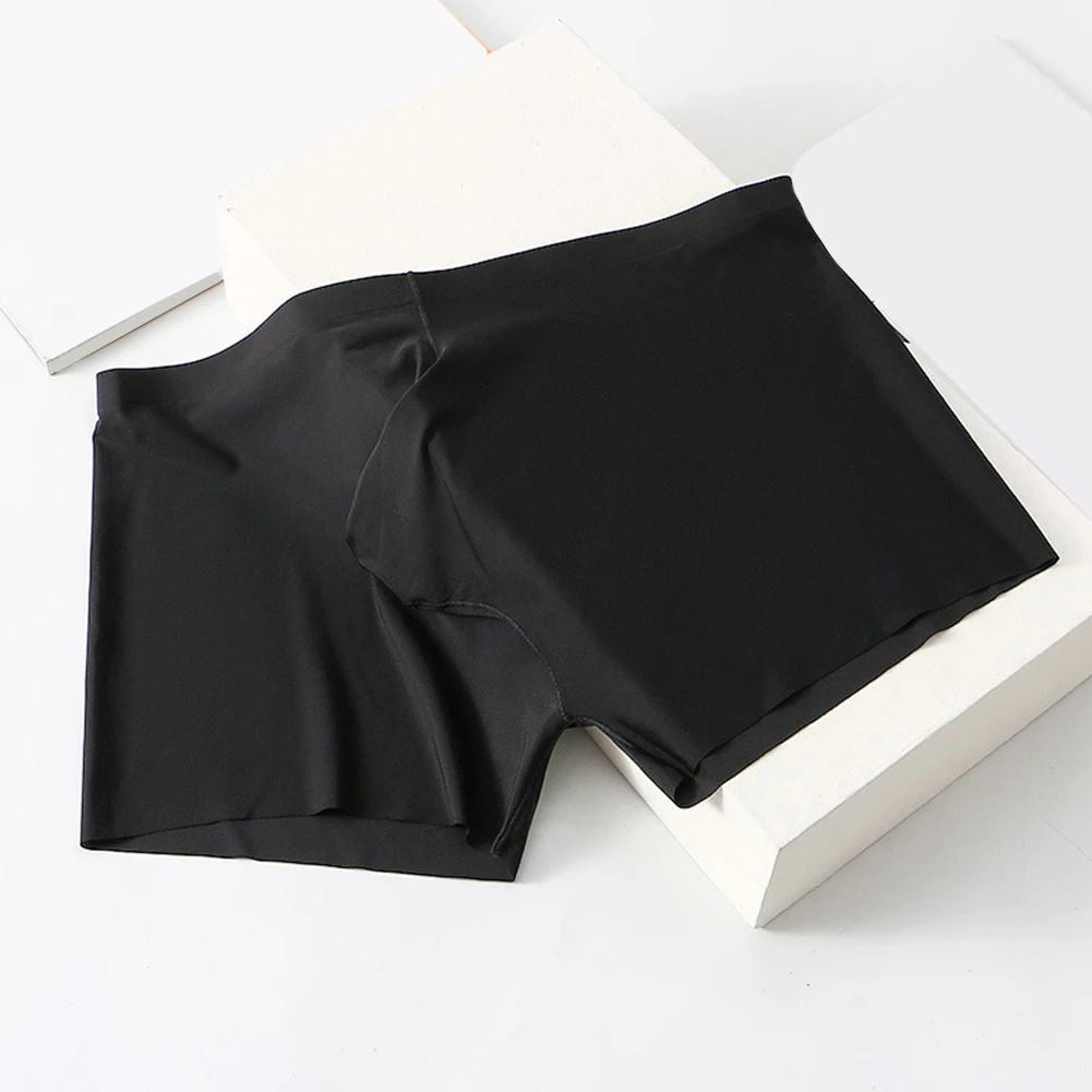 Men's Seamless Ice Silk Boxer Briefs Breathable Lightweight Smooth Fabric Underwear No Ride Up Comfortable Boxer Shorts For Work