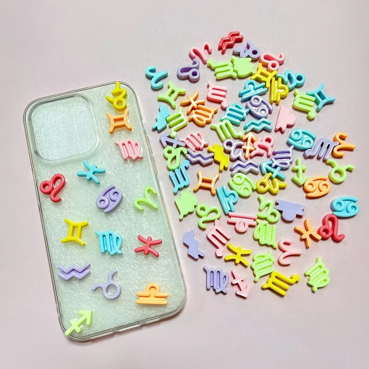 20개 믹스 조디악 귀여운 만화 핑크 블루 퍼플 Y2K 플랫백 작은 사이즈 데코 레진 참 장식 쥬크 폰 케이스 공예품