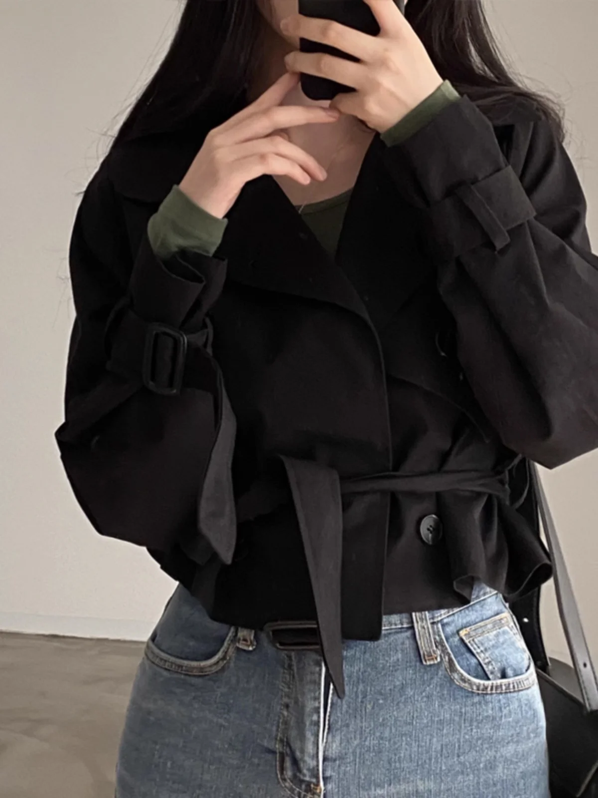 シックなレトロベルト付きショートコートジャケット女性のダブルブレストポロカラールーズフィット秋アウター韓国スタイルピュアカラー