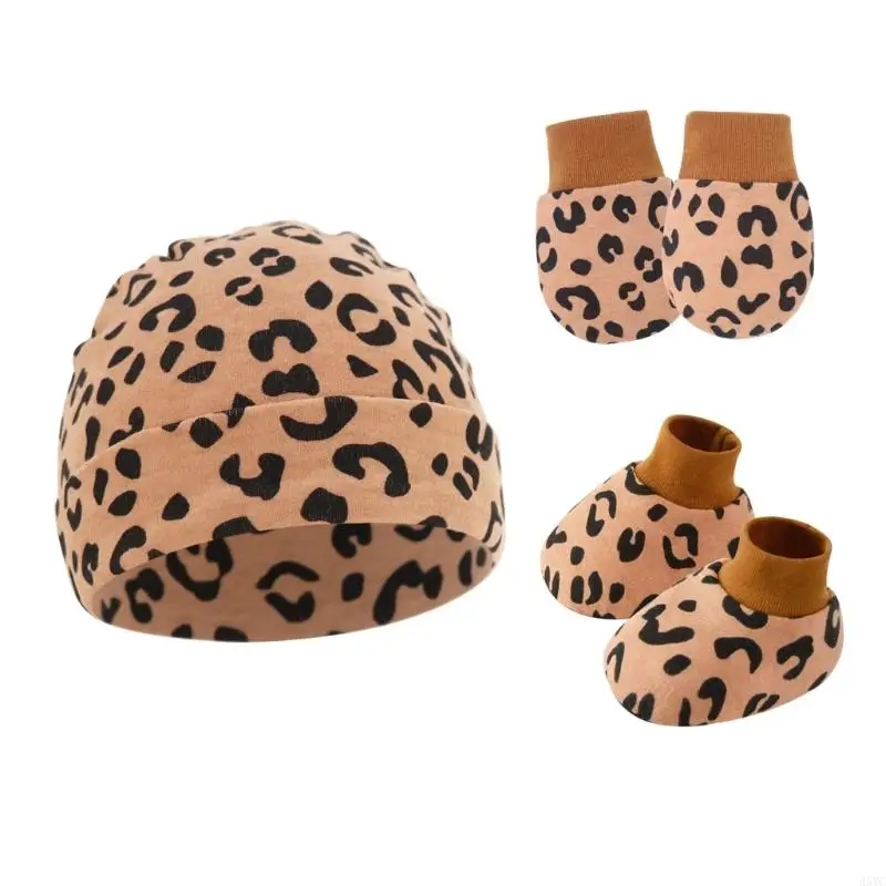 A5YC 3Pcs Newborns Essential Outfit Set Cotton Anti Scratch Hat with Mittens Foot Cover Feature Gentle Skin Friendly Fabric