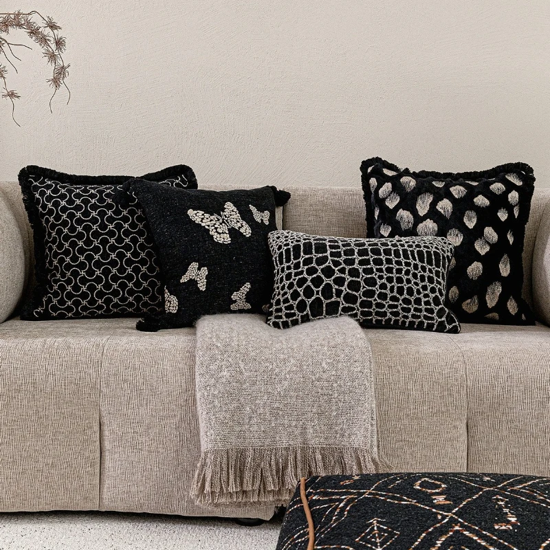 Modern Retro Black Border Tassel Cushion Cover French Premium Chenille Embroidery Pillow Covers Decorative Luxury Decor Home