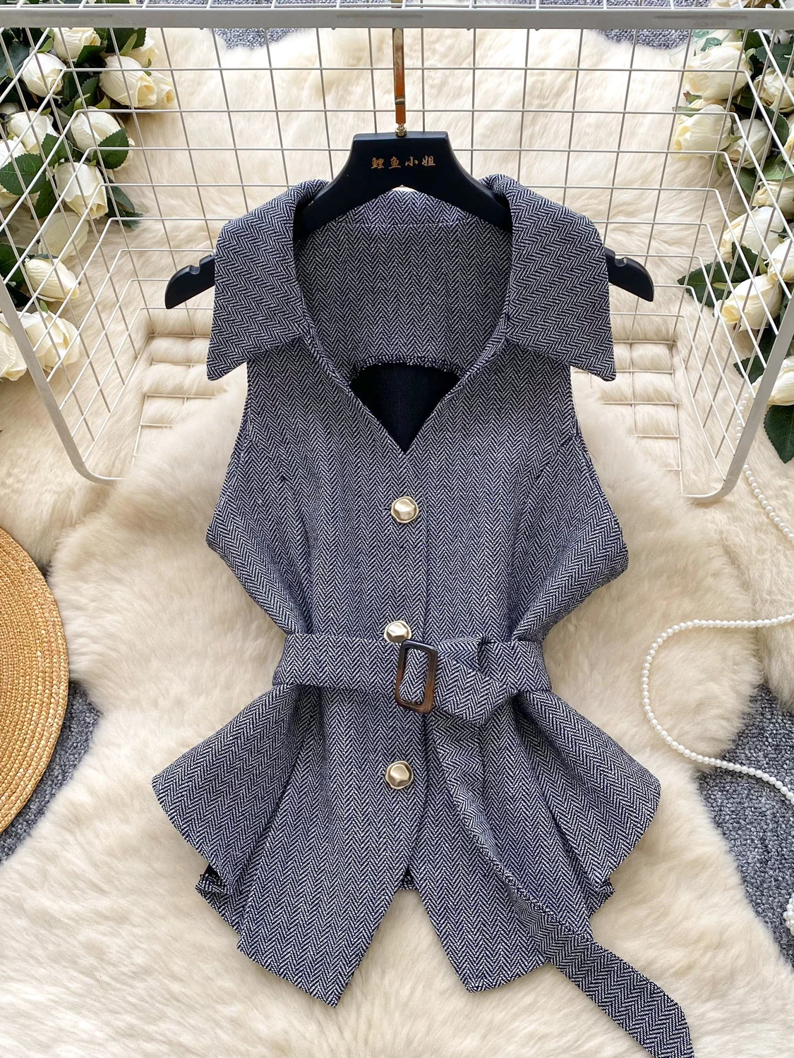 

Faionable Plaid irt Women's Outerwear Vest Belted Waist Tie Front High Collar Metal Bule Autumn Trendy Top Ladies Jaet