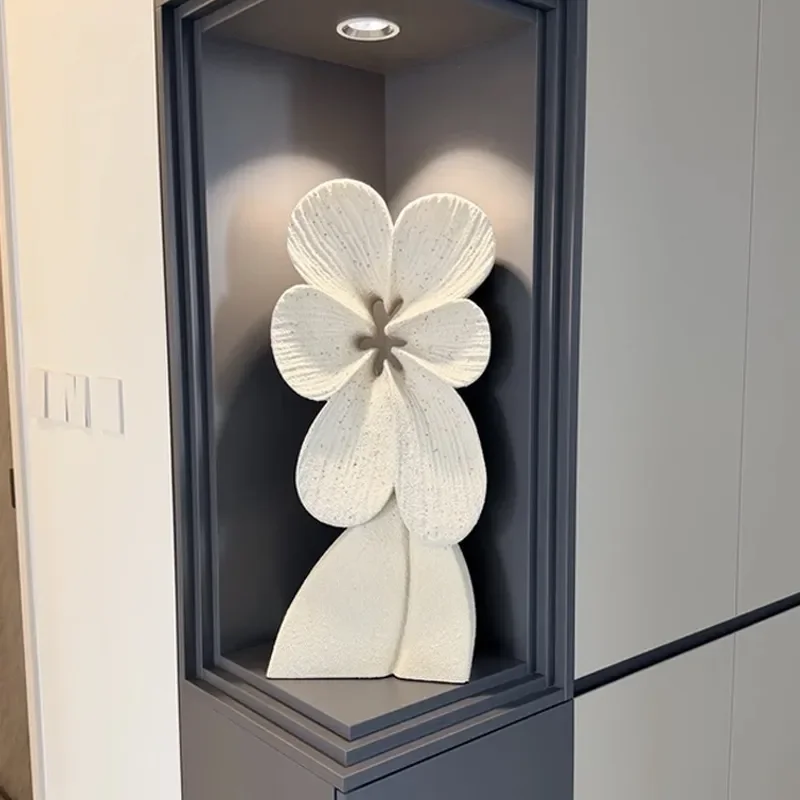 Modern Simple Flower Language Sculpture Art Ornament for Room Hotel Home Living Room Desktop Soft Decoration Housewarming