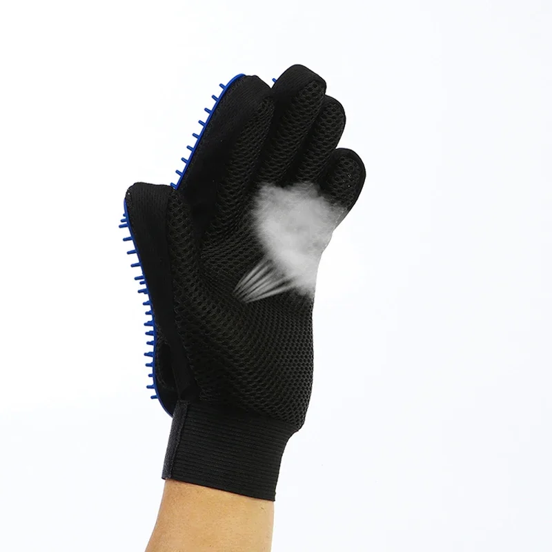 Silicone Pet Grooming & Bath Glove – detail image 9