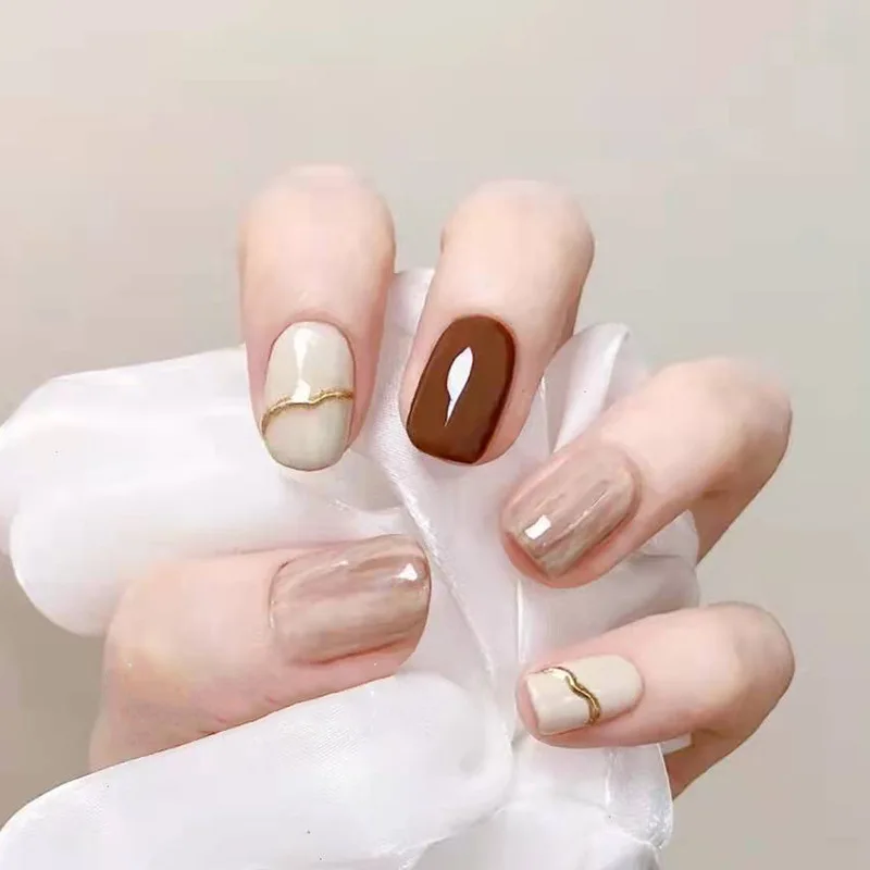 

24pcs Nude Ombre Press-On Nails - Solid Brown with Irregular Gold Edge Medium Round False Nails For Women