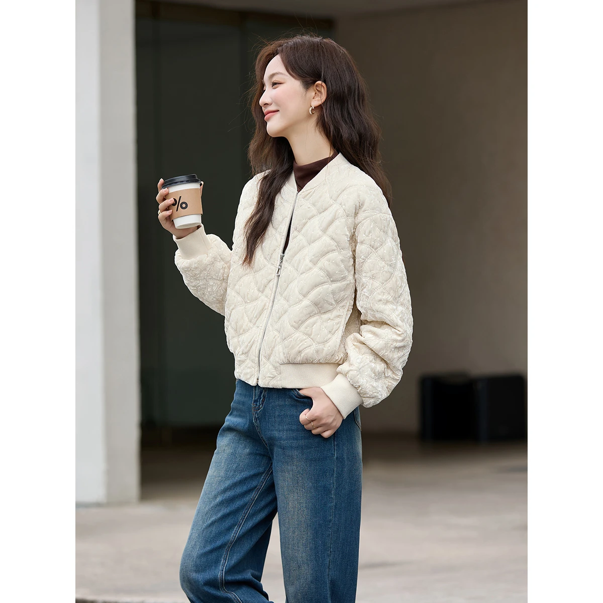 VIMLY Apricot Argyle Velvet Baseball Jacket for Women 2026 Winter New Quilted Thick Cropped Zipper Outerwear Fashion Coat A2931
