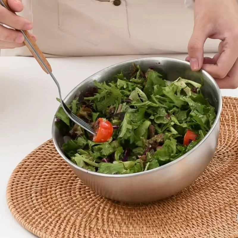 Stainless Steel Kitchen Mixing Bowl with Integrated Scale and High Volume Capacity