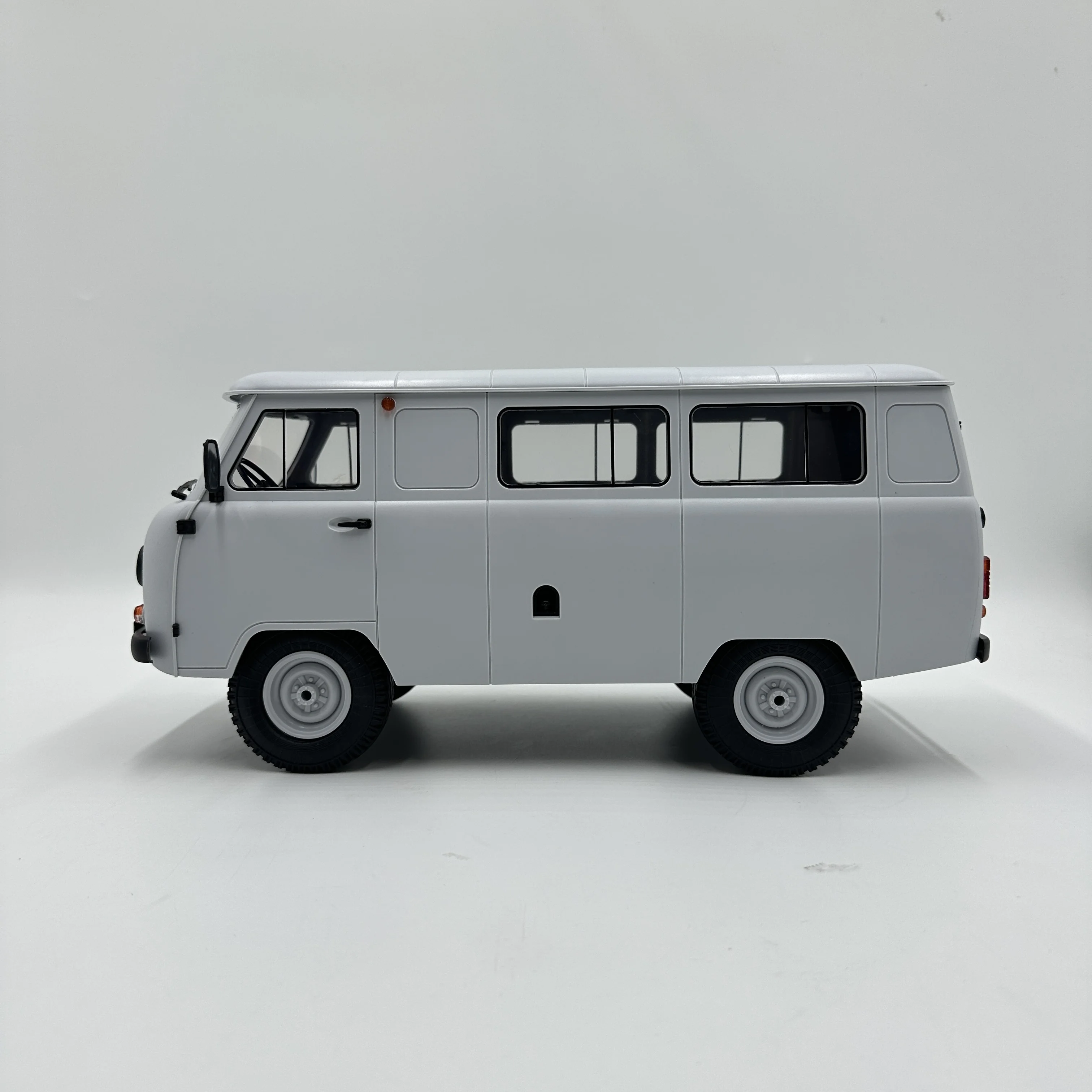 1/12 WPL C104 Rc Car Full Scale Off Road Transport Truck UAZ- -452 Remote Control Vehicle Electric Car Toy Gift Adult Fun